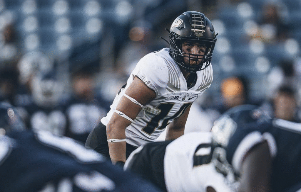 Meet Yanni Karlaftis, a standout LB from Northwestern with leadership skills and football IQ comparable to Fred Warner.